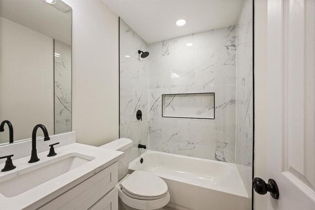 1003 Summit, Circle Carrollton, TX photo 18