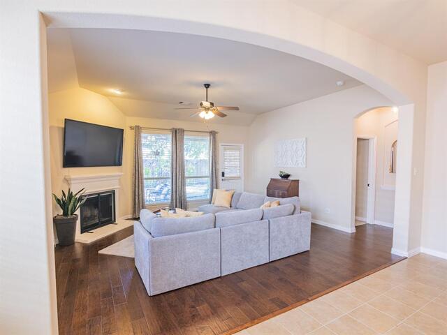 839 Lake Forest Trail, Little Elm, TX photo 9
