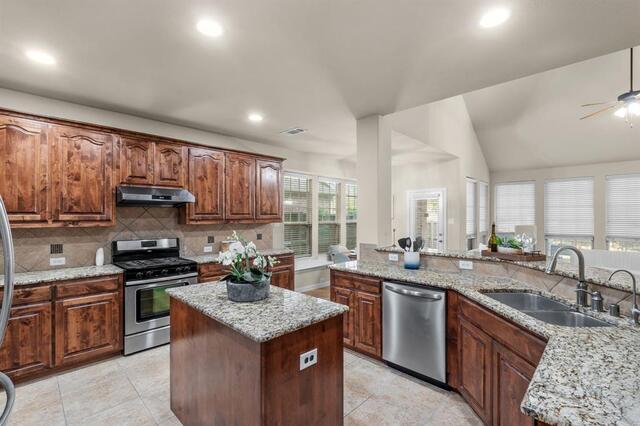 2800 Cole Castle, Drive Lewisville, TX photo 11