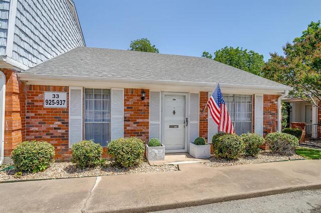 937 Roaring Springs Road, Fort Worth, TX image