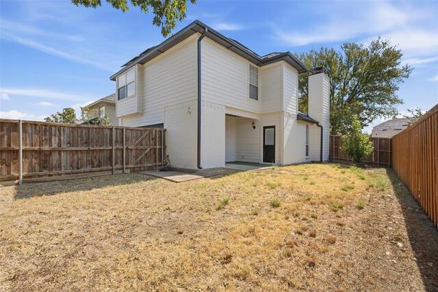 554 Continental, Drive Lewisville, TX photo 17