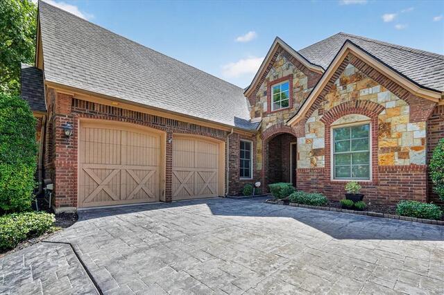 2824 Cotswold, Court Keller, TX photo 2