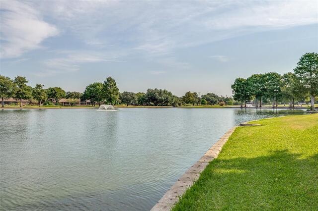 9 Country Lake, Drive Carrollton, TX photo 2