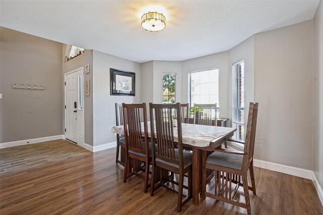 1108 Heather, Lane Carrollton, TX photo 7