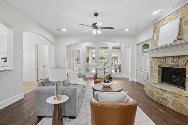 2105 Brandiles, Drive Lewisville, TX photo 4