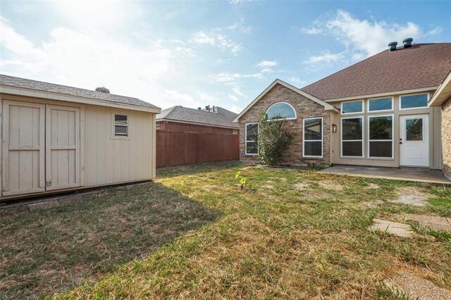 5849 Baker Drive, The Colony, TX photo 25