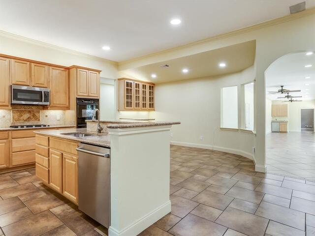 805 Belinda, Drive Keller, TX photo 8