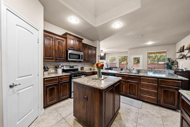 5825 Glenwood, Drive Denton, TX photo 11