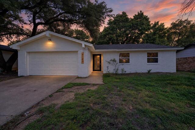 2127 Versailles, Drive Carrollton, TX photo 32