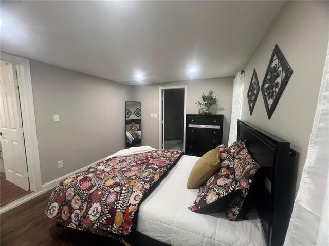 1021 E Russell, Avenue Carrollton, TX photo 13