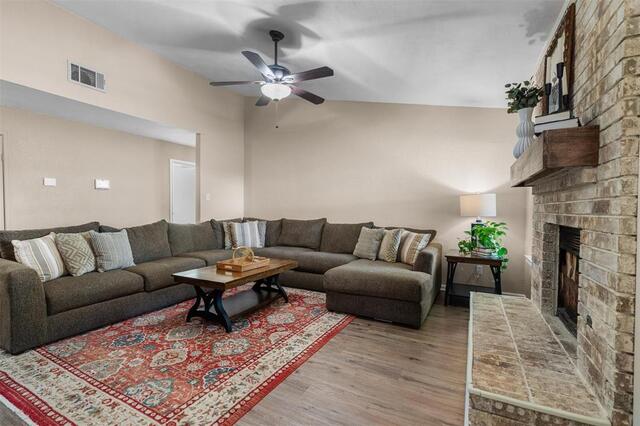 3911 White Oak Court, Flower Mound, TX photo 9