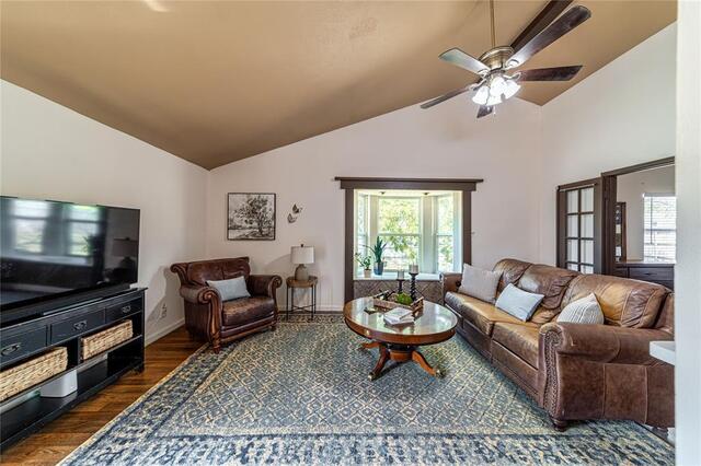 6036 Bogard Drive, The Colony, TX photo 8
