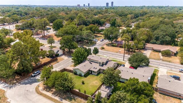 2500 Nottingham, Drive Denton, TX photo 3