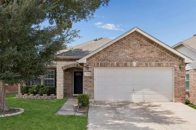 4541 Lacebark Lane, Fort Worth, TX image