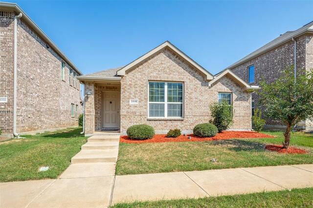 2445 Dolostone Drive, Little Elm, TX photo 2