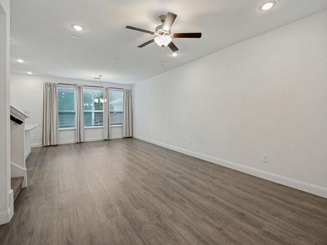 1024 Thomas, Place Carrollton, TX photo 8