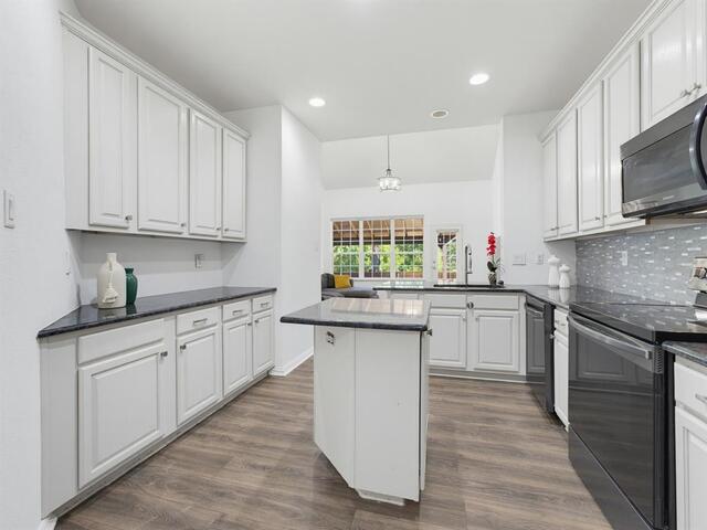 1833 Brookview, Drive Carrollton, TX photo 11