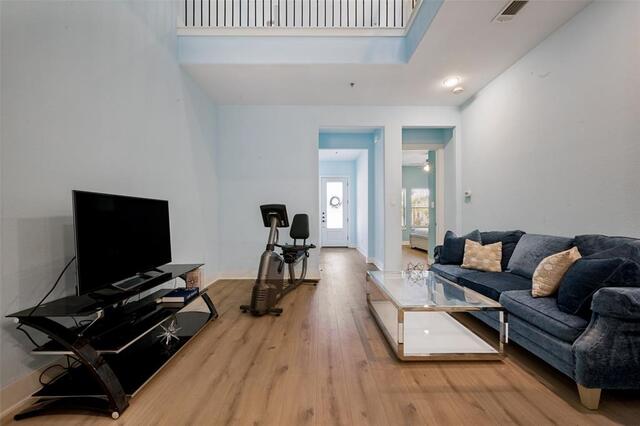 3037 Solana, Circle Denton, TX photo 6