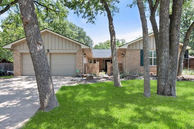3603 Yorkshire Drive, Arlington, TX image