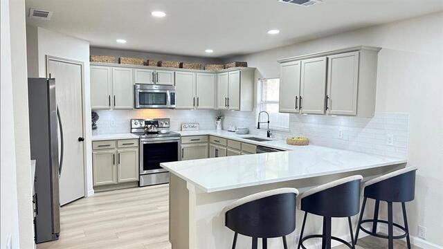 2212 Hamden Court, Little Elm, TX photo 4