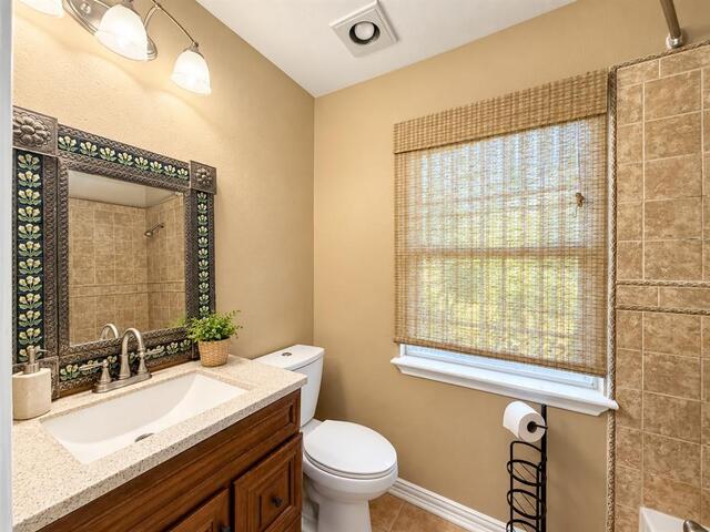 2705 Thunderbird, Drive Denton, TX photo 14