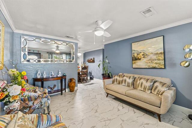 1801 Pleasant Run, Road Carrollton, TX photo 6
