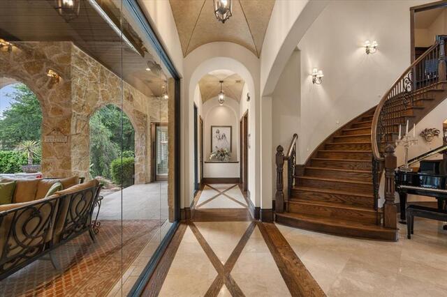 2504 Silver Table, Drive Lewisville, TX photo 16