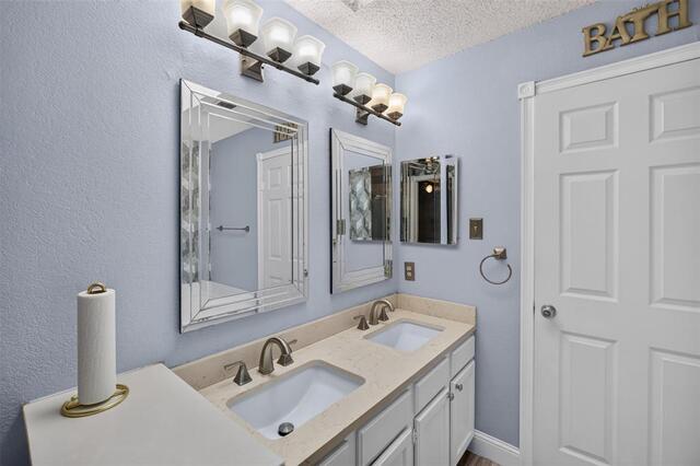 1925 Pinecrest, Drive Carrollton, TX photo 23