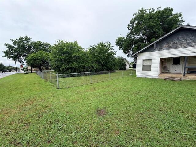 105 E 3rd, Street Prosper, TX photo 3