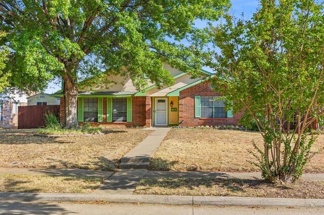 849 Meadowlark, Drive Lewisville, TX photo 2