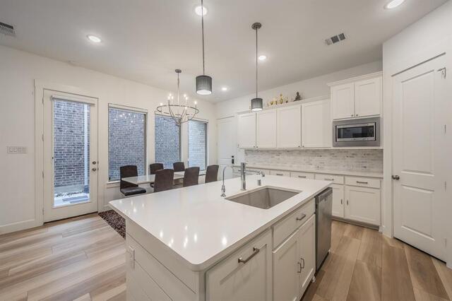256 Harbor Hills Drive, Flower Mound, TX photo 10