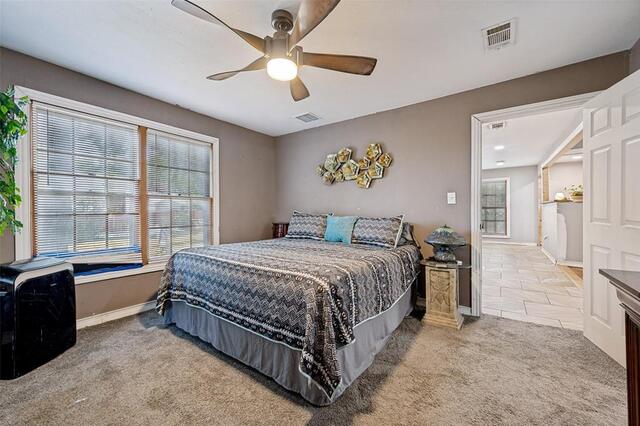 1008 E Russell, Avenue Carrollton, TX photo 15
