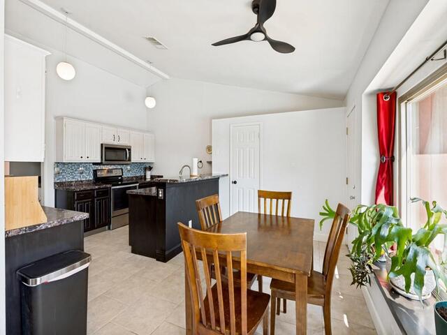 4505 Queen Circle, The Colony, TX photo 12