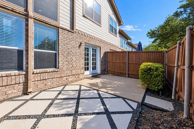 916 Avondale, Lane Plano, TX photo 24