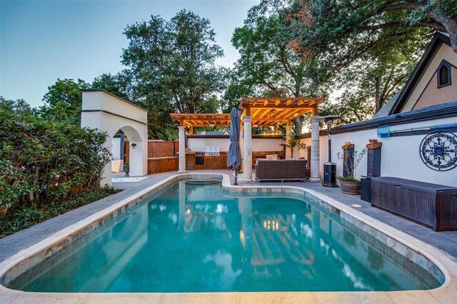 5318 Denton Drive, Dallas, TX image