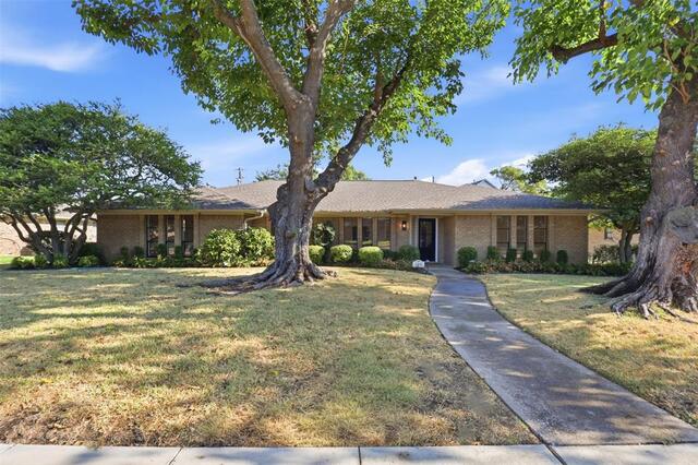1905 Midcrest, Drive Plano, TX photo 27