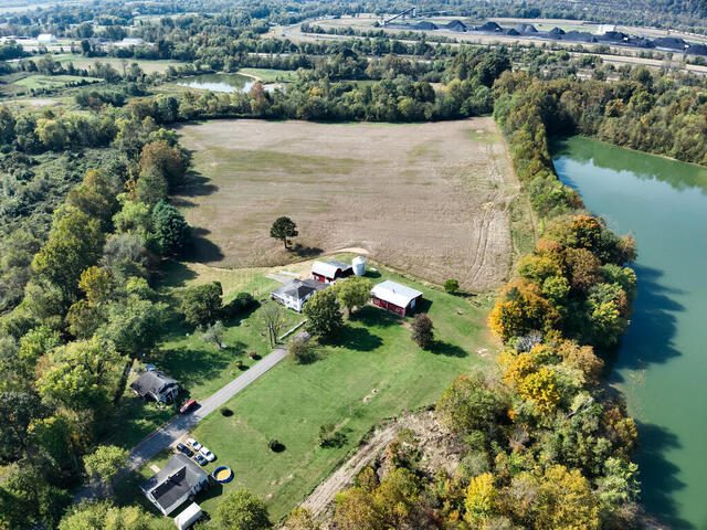 Property at 191 Earwood Ln.