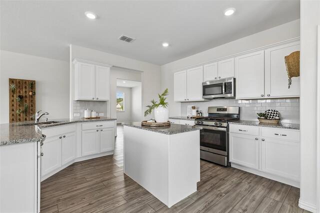 2000 Angus Drive, Little Elm, TX photo 7