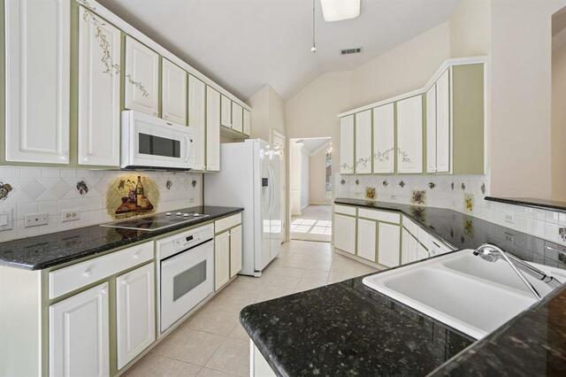 469 Crestview Point, Drive Lewisville, TX photo 7