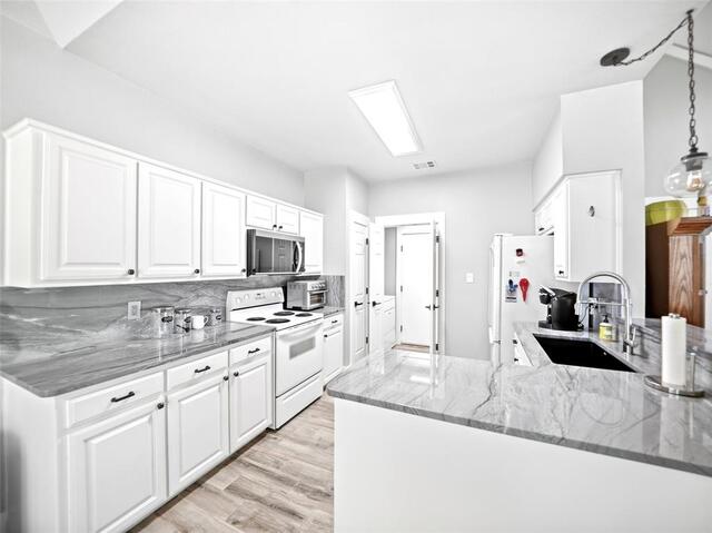 1426 Di Orio, Drive Lewisville, TX photo 3