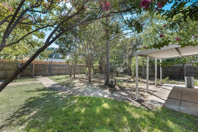 2002 Rose Hill, Road Carrollton, TX photo 27