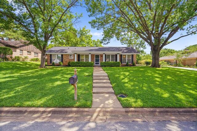 409 Summit Ridge Drive, Euless, TX image