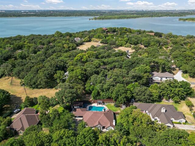 2625 Briar Patch Lane, Flower Mound, TX photo 4