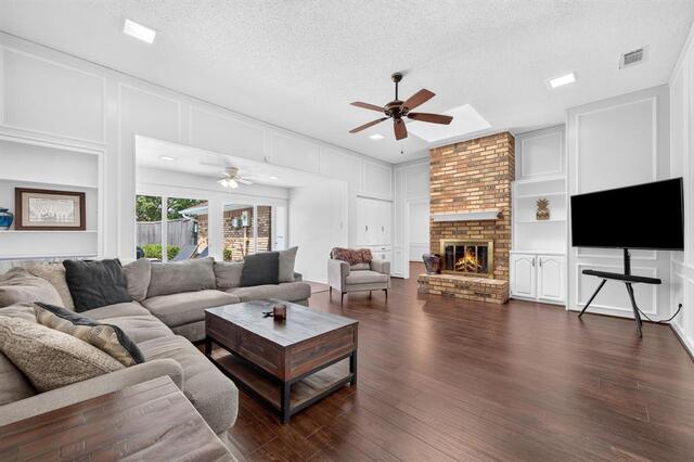 2409 Glen Morris, Road Carrollton, TX photo 16