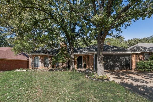 2111 Turf Club Drive, Arlington, TX image