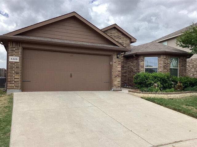 4225 Tollcross Lane, Fort Worth, TX image