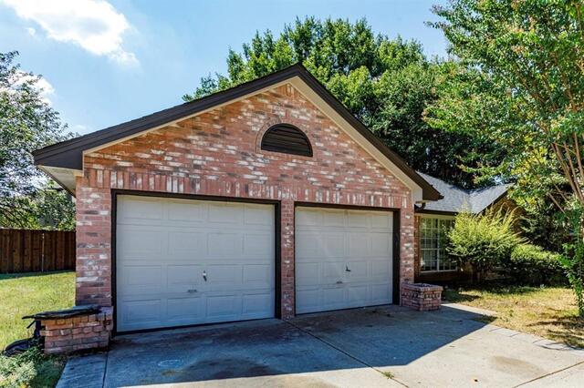 1215 Hyde Park, Drive McKinney, TX photo 2