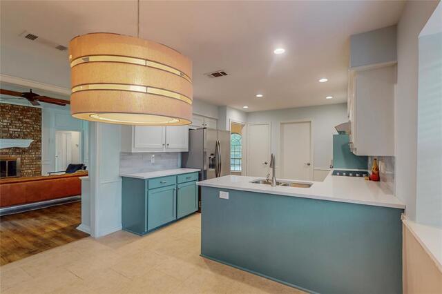 2251 Woodcreek, Street Carrollton, TX photo 10