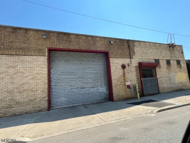 9 Paterson St, Paterson, NJ 07501