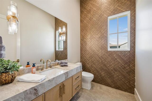 48 Cardona, Drive Westlake, TX photo 4